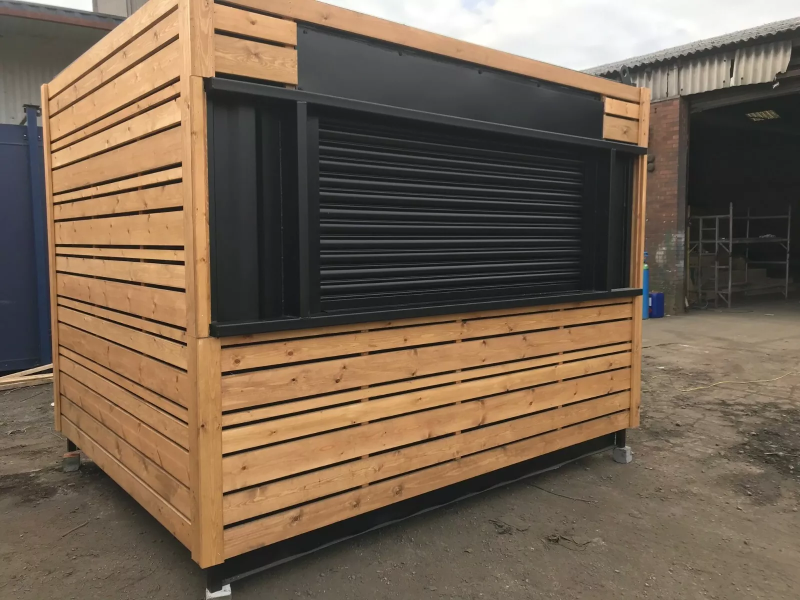 10ft x 8ft Cladded Food/Drink Outlet Shipping Containers - Image 8
