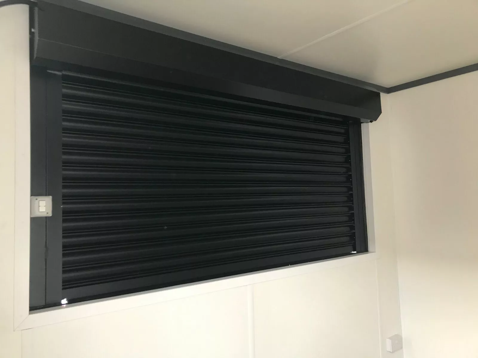 10ft x 8ft Cladded Food/Drink Outlet Shipping Containers - Image 7