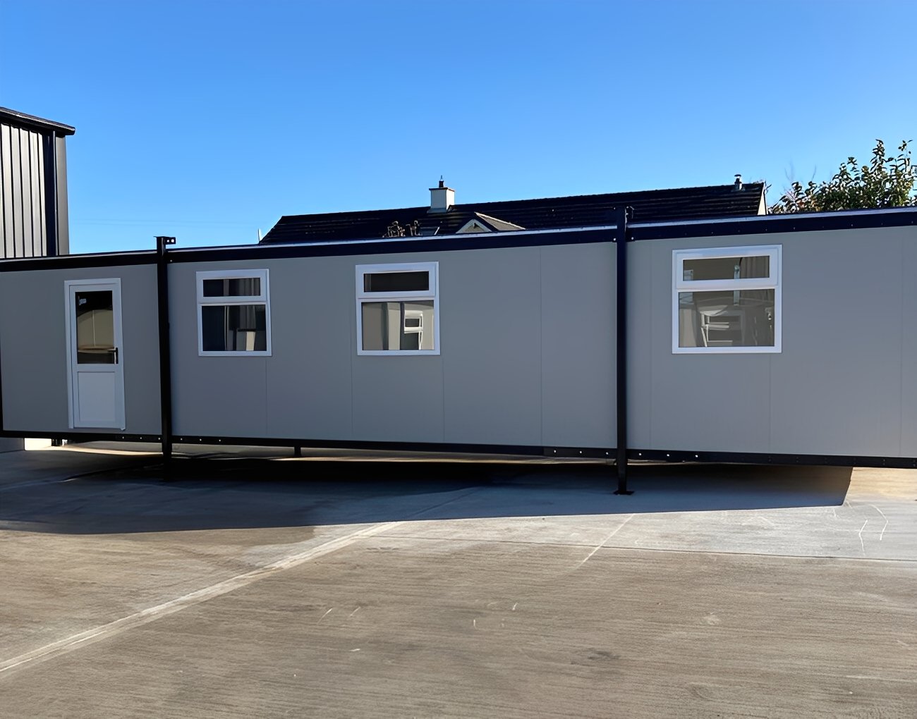 40Ft x 10Ft Jackleg Office Cabin - Image 4