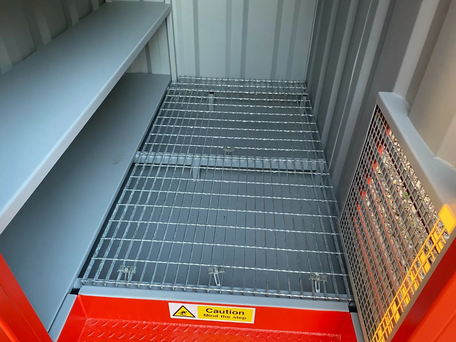 7ft x 5ft (2.2m x 1.6m) Secure Walk In Steel Chemstore/Hazardous Material Store - Image 3