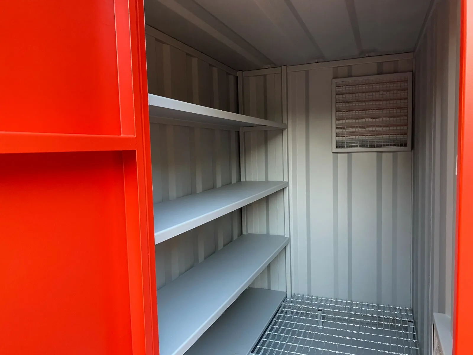 7ft x 5ft (2.2m x 1.6m) Secure Walk In Steel Chemstore/Hazardous Material Store - Image 4