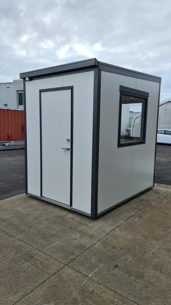 3 Window Security Gatehouse - Image 2