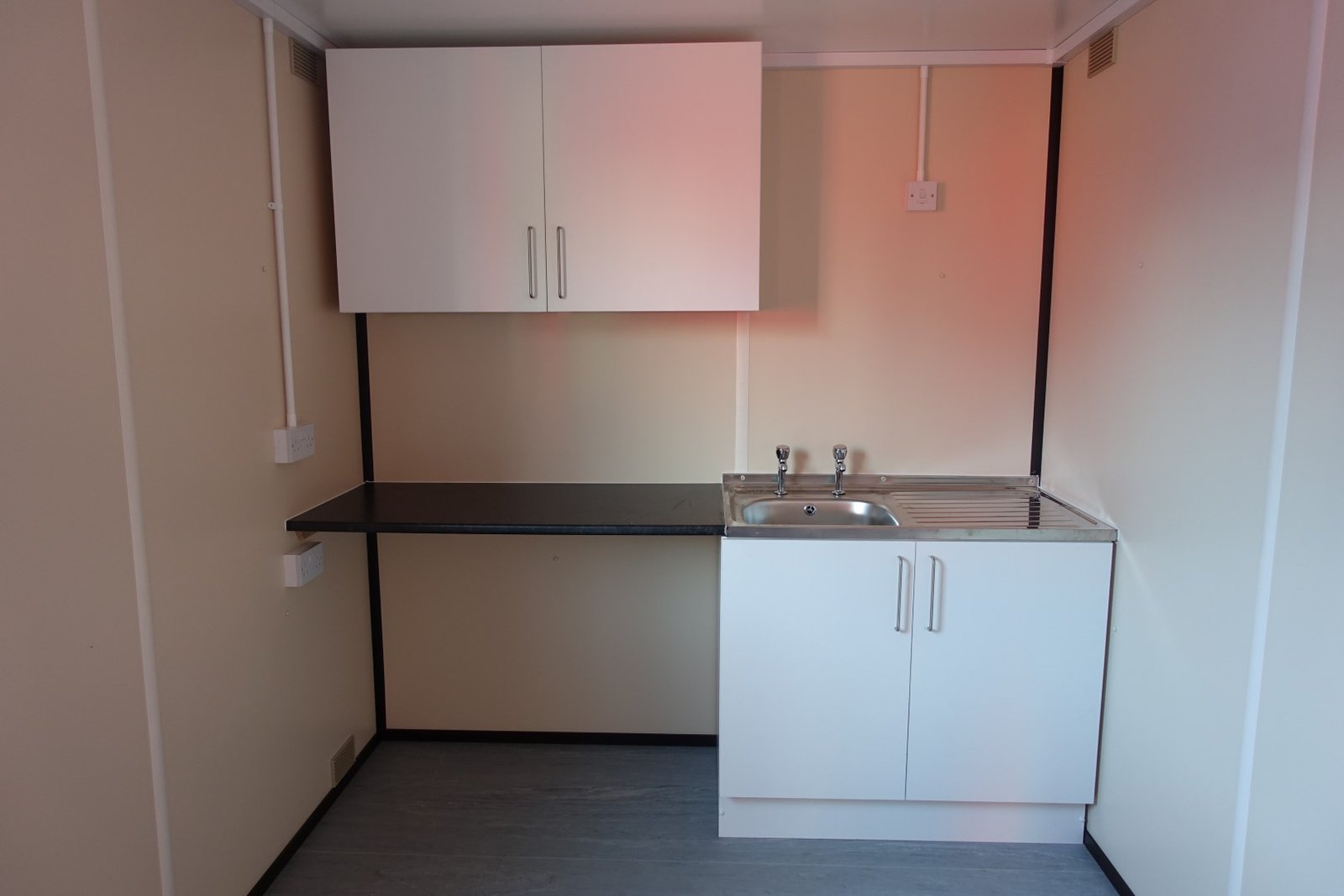 10ft Accommodation Container - Image 6