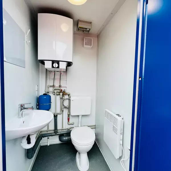 8Ft x 5Ft Mains Toilet/Shower - Image 7