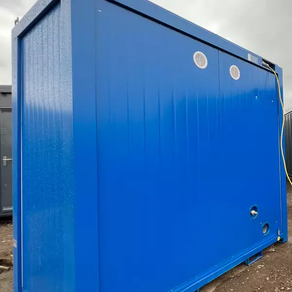 8Ft x 5Ft Mains Toilet/Shower - Image 3