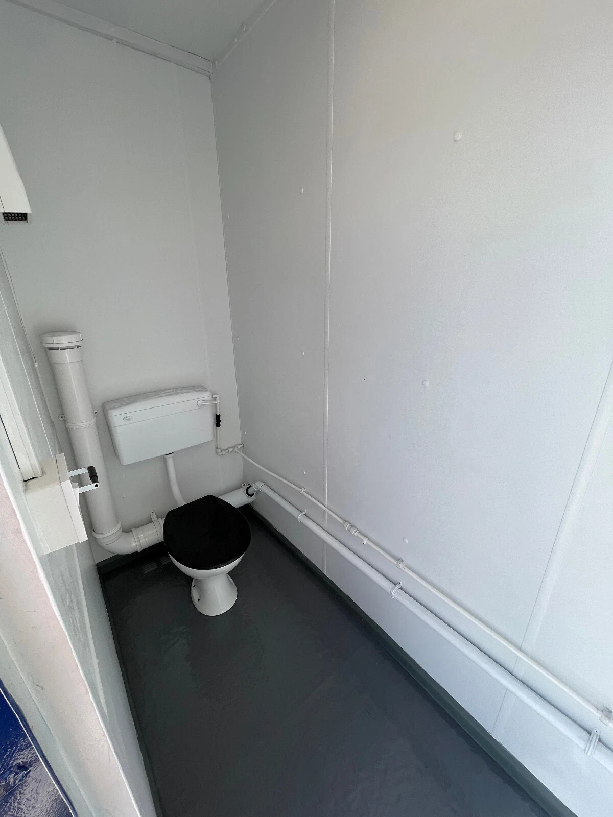 3+1 Steel Toilet Cabin 16Ft x 9Ft - Image 4